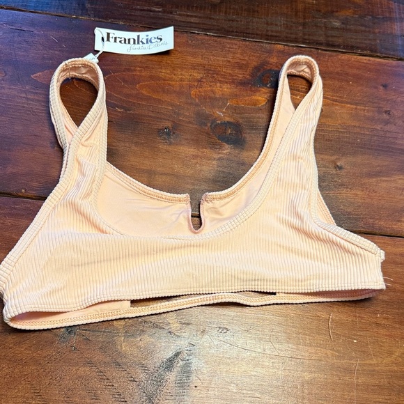 Frankie's Bikinis Light Peach Ribbed Cole Top Size XL - Picture 2 of 4
